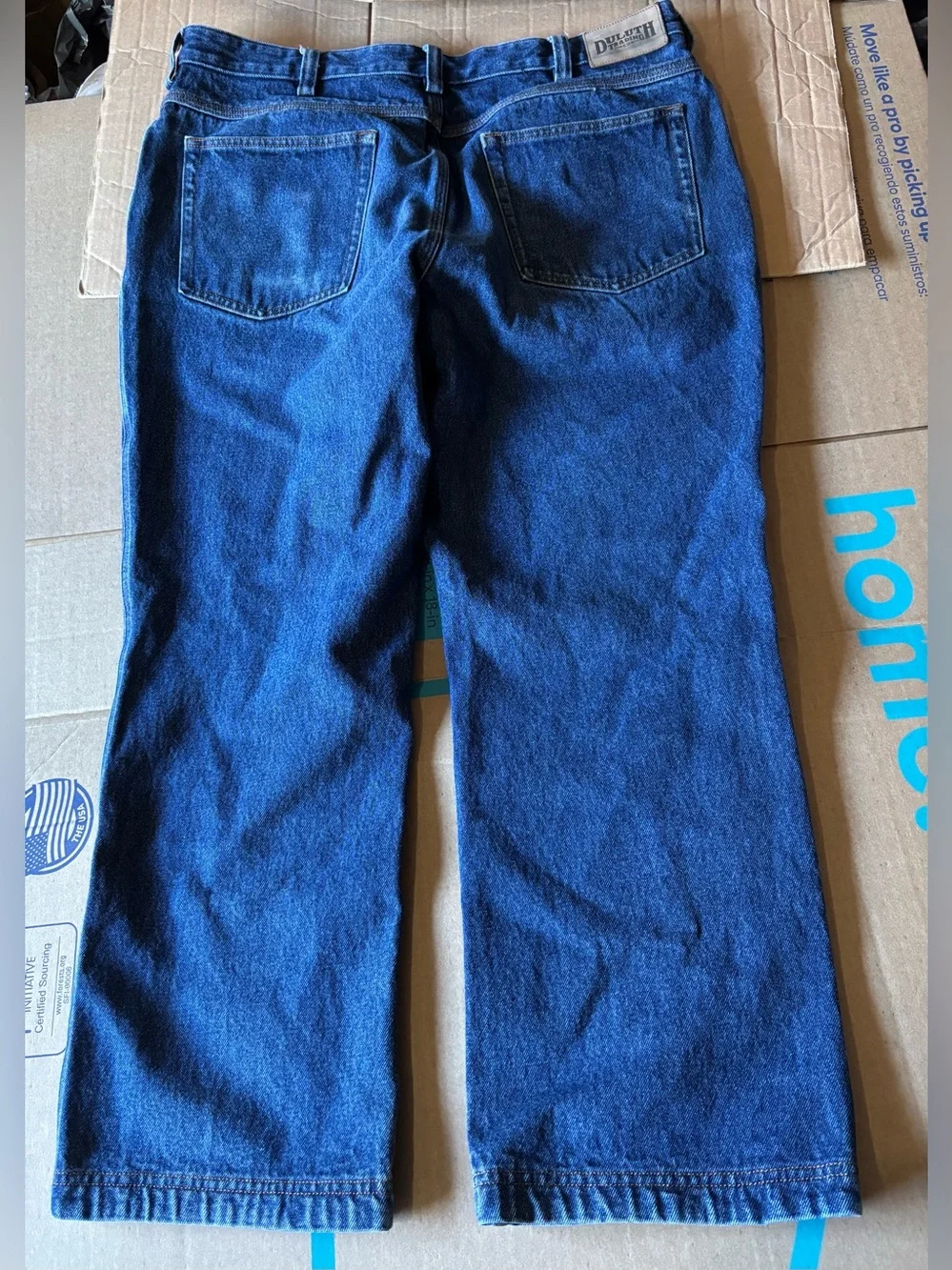 Duluth Trading Men's Blue Jeans Size 37x28 inseam 27.5”